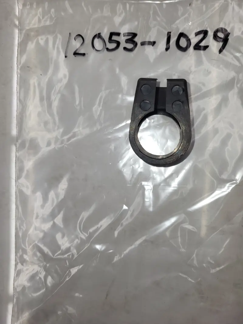12053-1029 1979-81 Kx80 Kdx80 Chain Guide Kawasaki Nos (Red150) 1