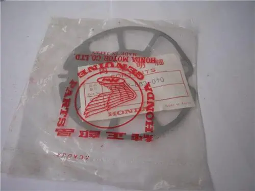17212-883-010 Air Cleaner Grid Cover Nos Honda G150 (Red139) 1