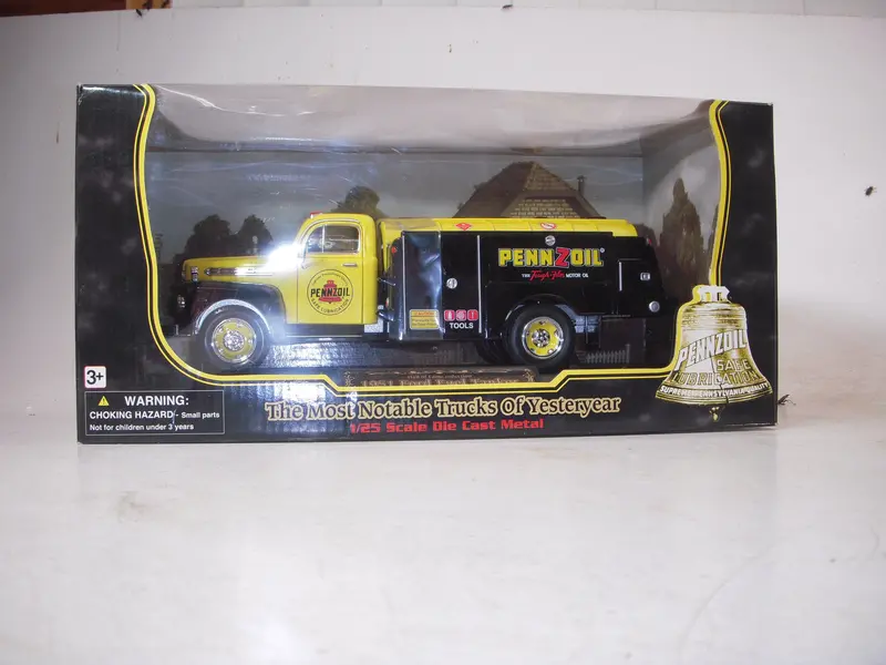 1951 Ford Fuel Tanker Pennzoil New Goldenwheel Diecast 1:25 Scale Collectible (N-Top) 1