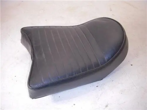1970'S Yamaha Dt250 Dt 360 Enduro Luggage Rack Pad Nice Used 91522-26 (B22) 1