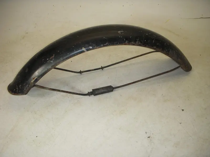 1971-72 Triumph Bonneville Front Fender Black Used 91522-21 (C3-4) 1