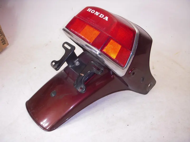 1978 Cx500 Deluxe Honda Used Rear Fender W/ Tail Light 91522-17 (C3-4) 1