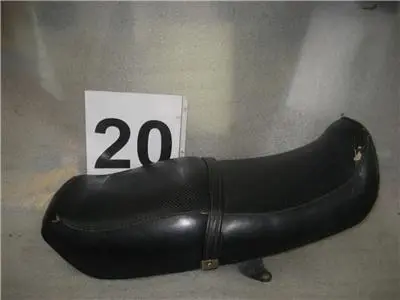1980 Honda Cb750f Cb 750 F Seat Saddle Motorcycle Used St-20 (L40) 1