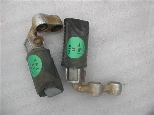 1982 Suzuki Gs1100 Gkz Front Pegs And Mounts Used 6130-18 (N11) 1
