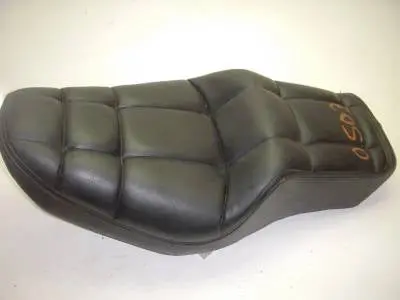 1985 Honda Vf500c V30c Magna Mj8 Seat Saddle Used St74 (B2) 1