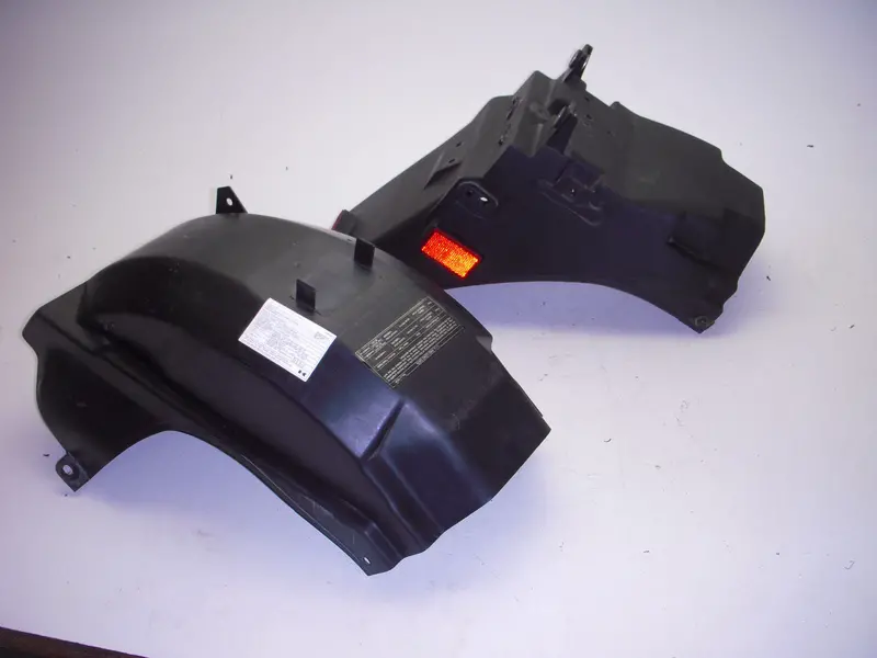1997 Kawasaki Zg1000 Concourse Zg 1000 Rear Fender Mud Guard 2 Piece K3711-52 (D35) 1