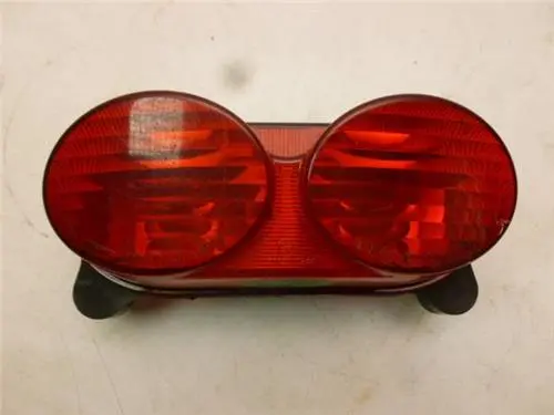 1998-1999 Kawasaki Zx9r Zx6r 2000 Zr750 Zr-7 Tail Light Taillight Used K2141-08 (N28) 1