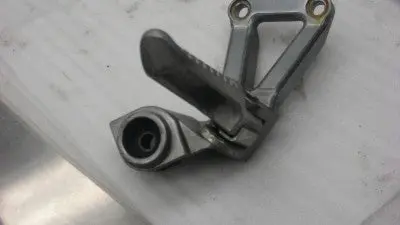 1998 Kawasaki Zx600 Ninja Zx 600 Left Footpeg And Mount Used K1627-19 (N4) 1