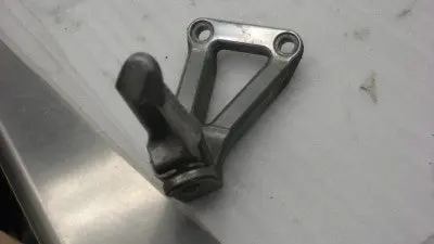 1998 Kawasaki Zx600 Ninja Zx 600 Right Footpeg And Mount Used K1627-20 (N4) 1