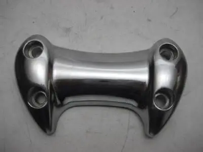 1999 Yamaha Vstar 1100 Classic Xvs1100 Chrome Handlebar Clamp Used K1766-08 (A23) 1