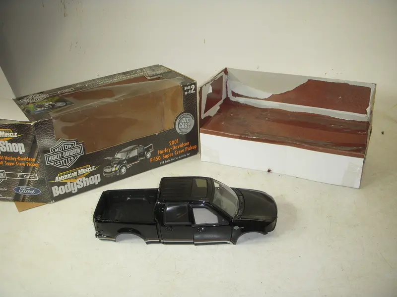 2001 Ford Body Shop F150 Crew Cab American Muscle Diecast 1:18 Scale Collectible (N-Top) 1