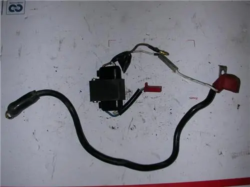 2001 Kawasaki Klr650 Klr 650 Fuse Holder And Cable Used K923-26 (N11) 1