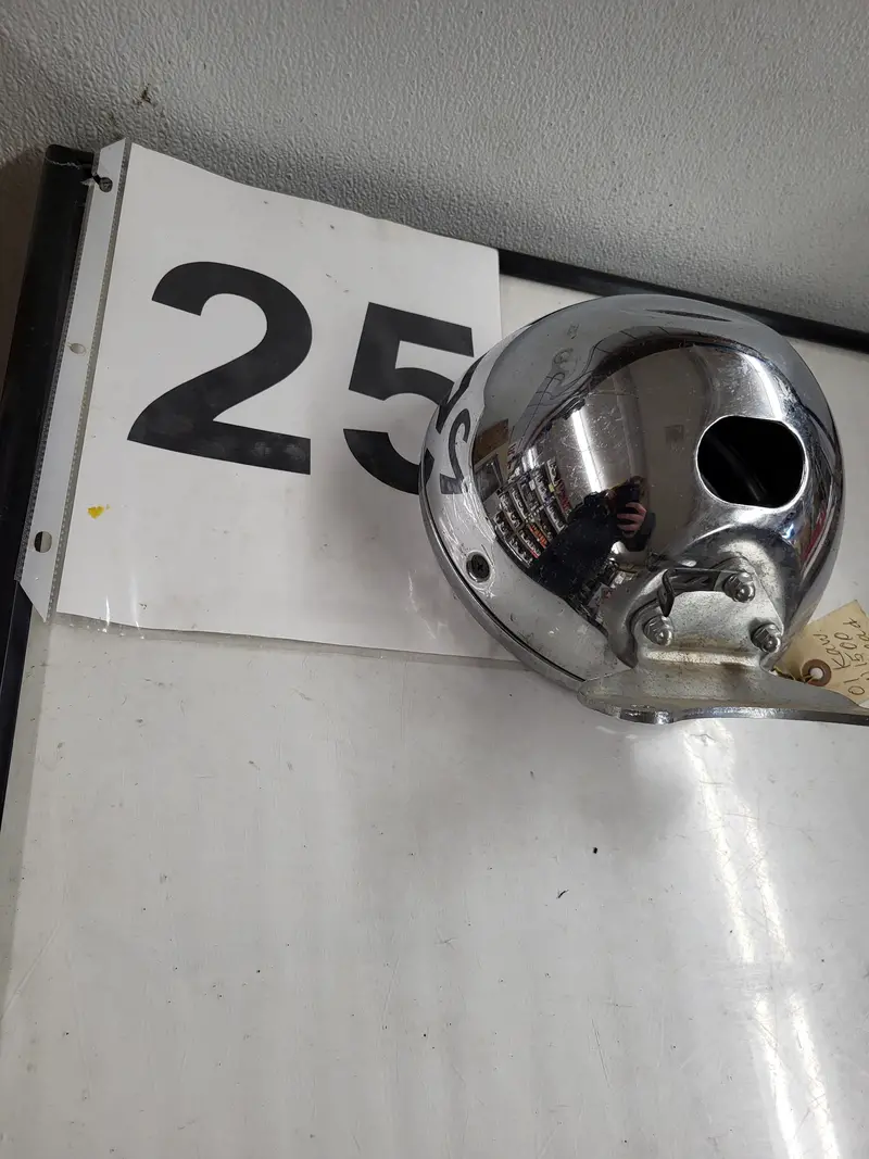 2001 Kawasaki Vn1500 Nomad Headlight Used Whl-125 (V3) 1