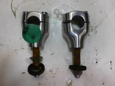 2001 Yamaha Vstar 1100 Classic Xvs1100 Handlebar Risors Used 9684-31 (A46) 1