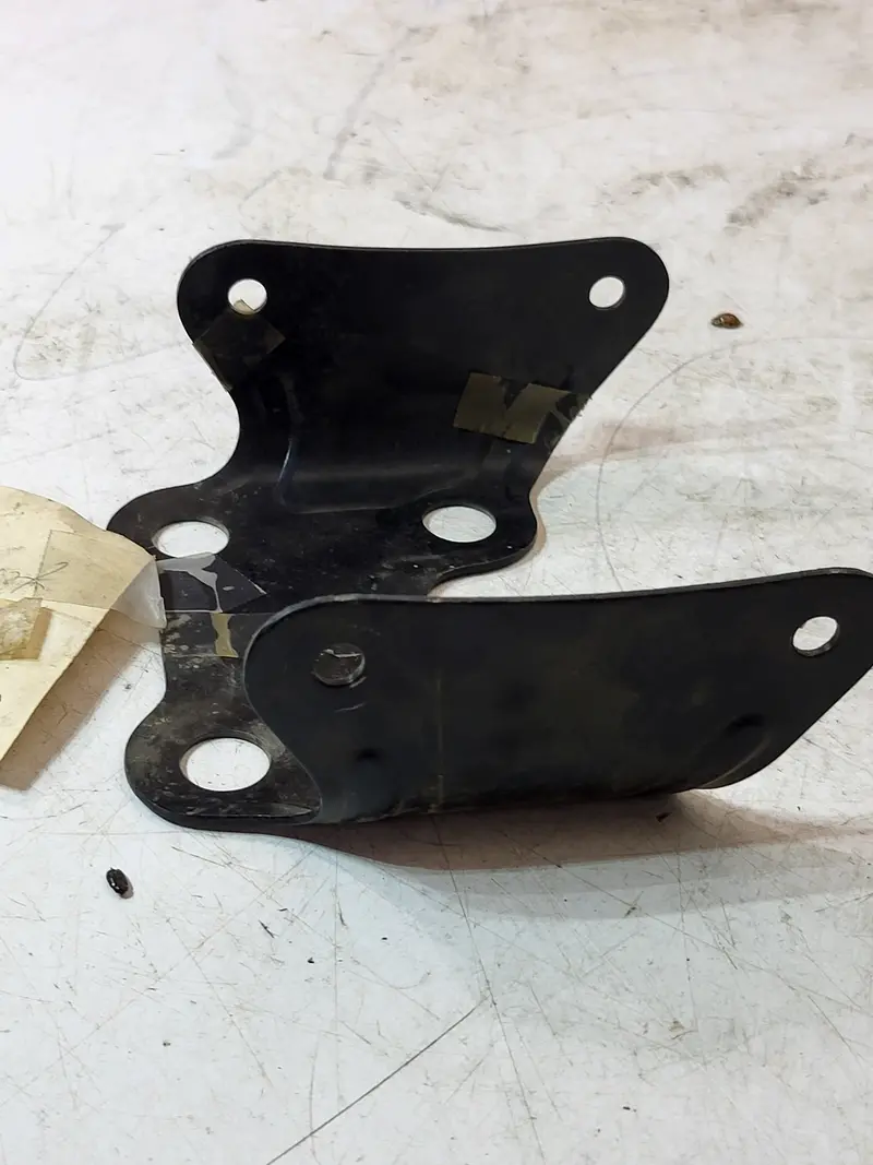 35012-016 1973-75 F11 Kawasaki Nos Front Fender Bracket (Red124) 1