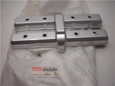 3Tj-11191 Cylinder Head Cover Nos Yamaha 1995-07 Yzf600r (Red117) 1