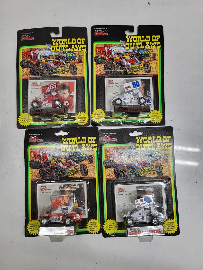 4- World Of Outlaws Green Allen Statler Carr Sprint Racing Champions New Toy Collectible (I-Top 112624-26) 1