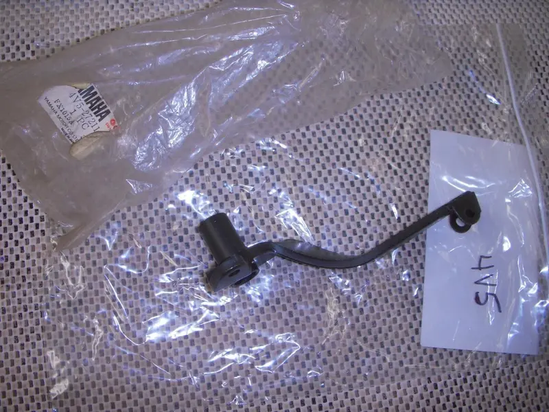 4V5-27211 1981-82 It250 It465 250 465 Nos Yamaha Brake Lever Pedal (Check-A Bin B) 1