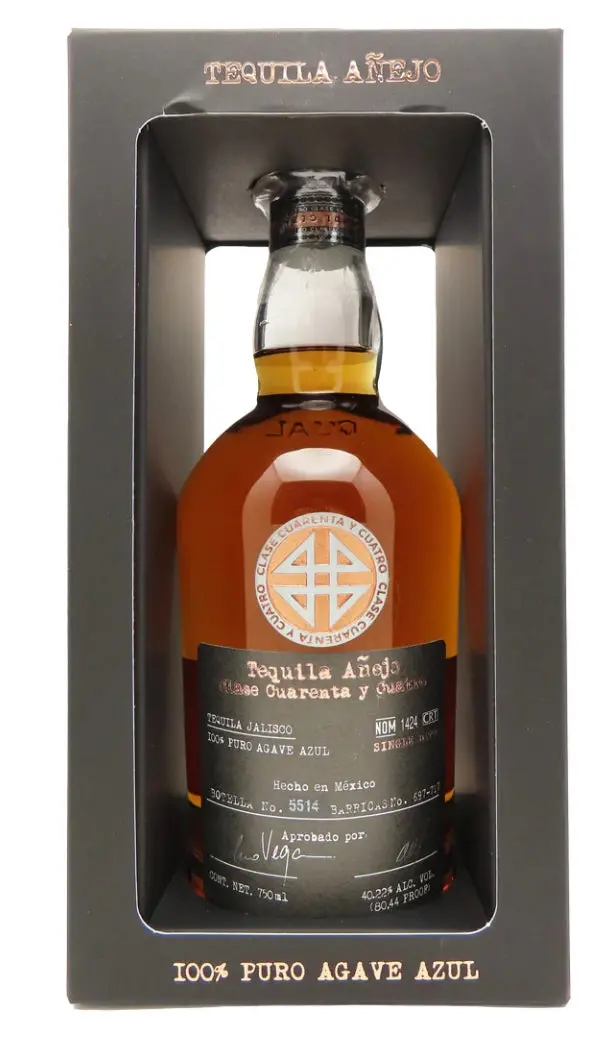 Clase Cuarenta Y Cuatro Tequila Anejo (750Ml) 1