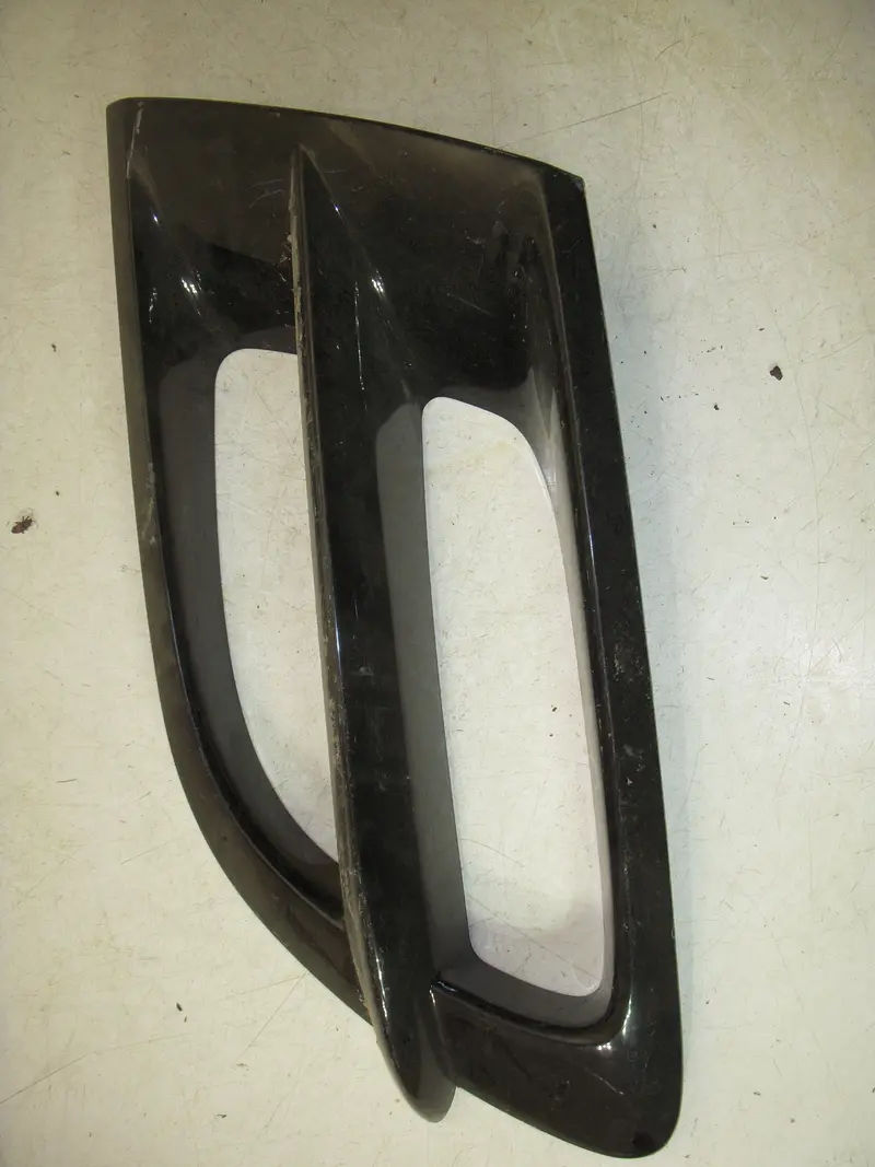 Goldwing 2002-10 Gl1800 Right Upper Fairing Cowl Insert Black Used 102317-67 (F4) 1