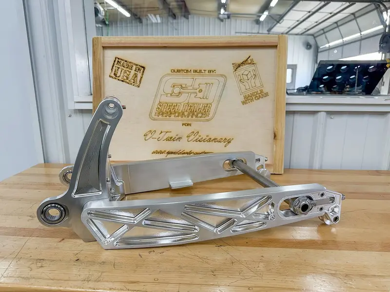 Speed Dealer Customs Swingarm - Harley Davidson M8 Softail 2018 And Up 1
