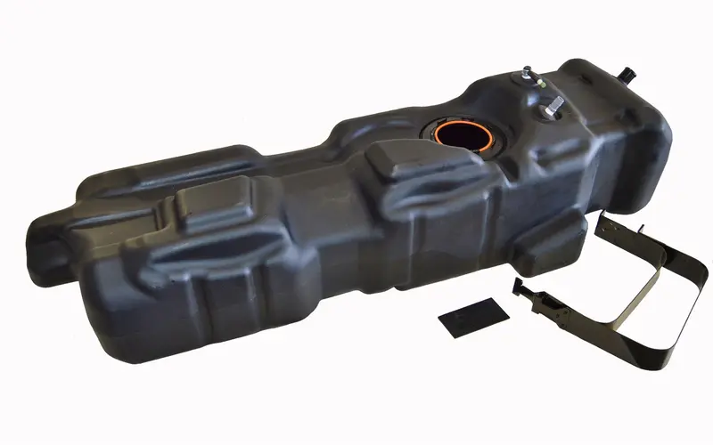 Titan Fuel Tanks 7021518 40-Gallon Cross-Linked Polyethylene Midship Replacement Tank 1
